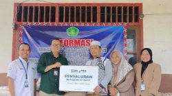 YBM Brilian Salurkan 1,5 Ton Beras dan Sajadah Karpet ke Ponpes Darut Tholibin Lampung Barat​