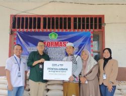 YBM Brilian Salurkan 1,5 Ton Beras dan Sajadah Karpet ke Ponpes Darut Tholibin Lampung Barat​
