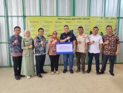 Penyerahan Bantuan Sarana dan Prasarana Klaster Tani Bawang Merah Pajaresuk Perkuat Ketahanan Pangan oleh BRI Kanca Pringsewu